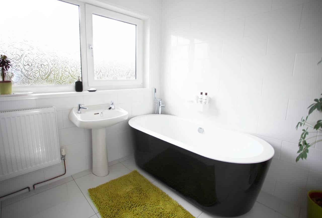 Quiet Residence Close To M6 Preston Samlesbury Exterior photo